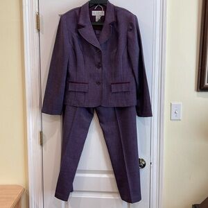 Purple/Plum pantsuit, no pockets, size14, pants front zipper